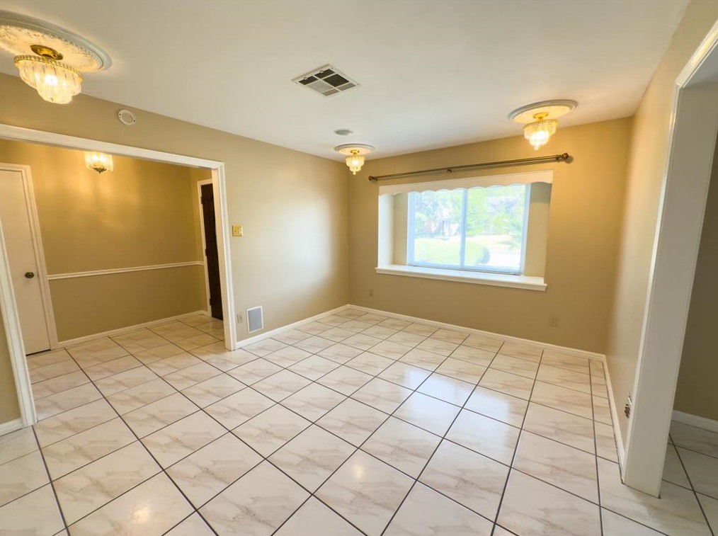 12303 Barryknoll Ln, Houston TX  77024-4111 exterior