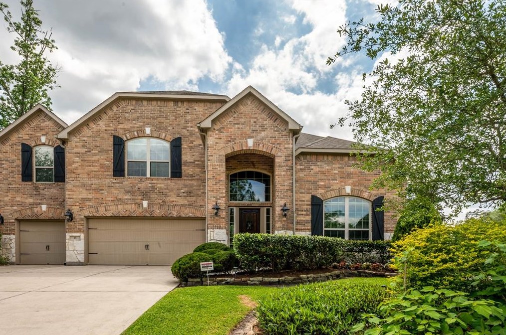 11 Black Spruce Ct, Spring, TX 77389-2029