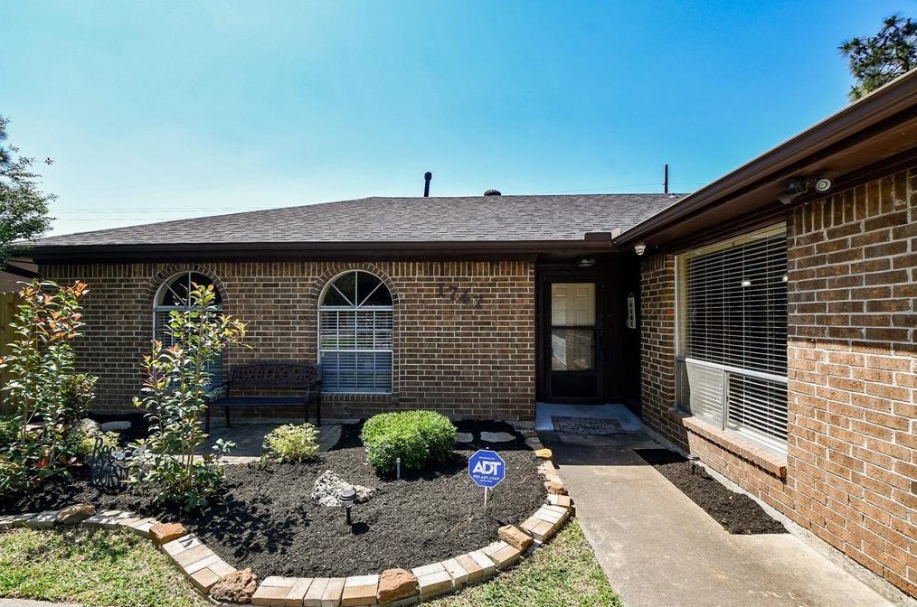 1747 Burning Tree Rd, Humble, TX 77339