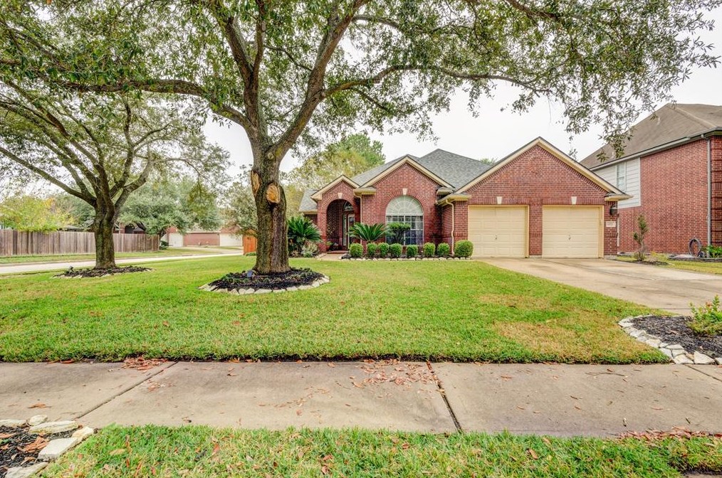 9022 Westwillow Dr, Houston, TX 77064-8614