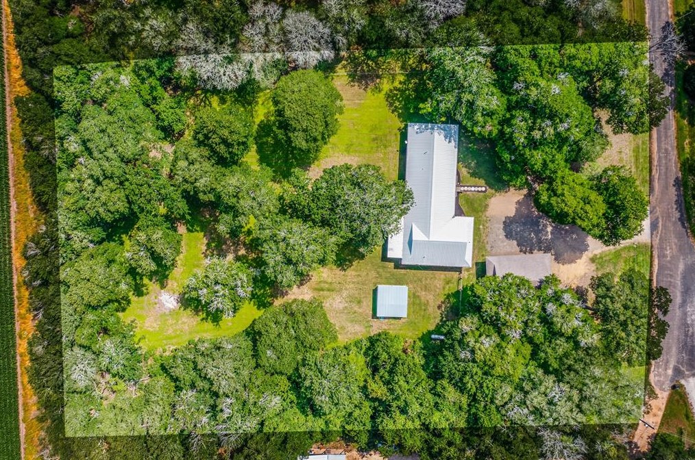 586 Forrest Lawn, Dinsmore, TX 77488-8757