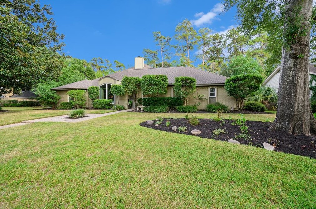 5707 Vestavia Dr, Houston, TX 77069-2638