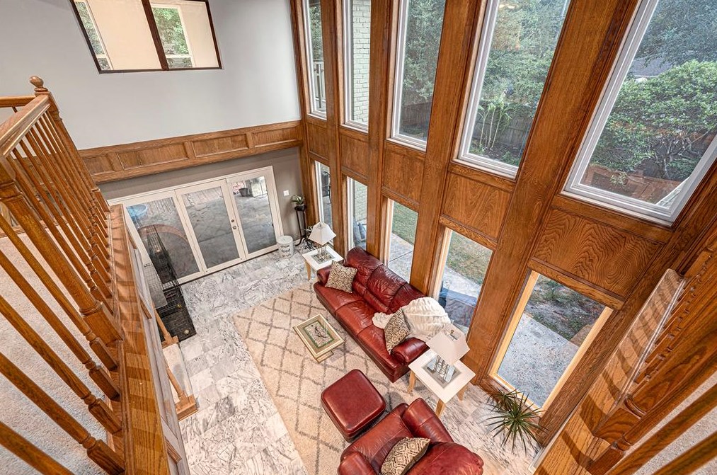 5707 Vestavia Dr, Houston TX  77069-2638 exterior