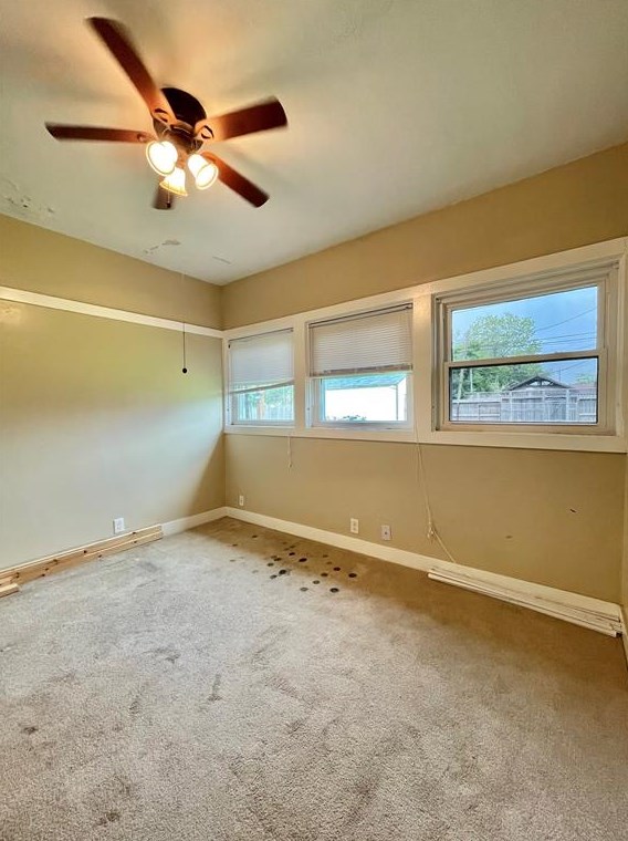 1422 Broad St, Jones Creek TX  77541-5734 exterior