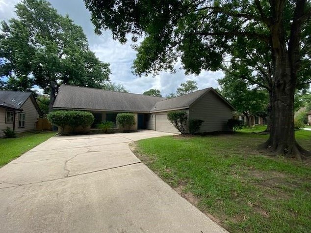 510 Long Shadows Cir, Spring TX  77388-6122 exterior