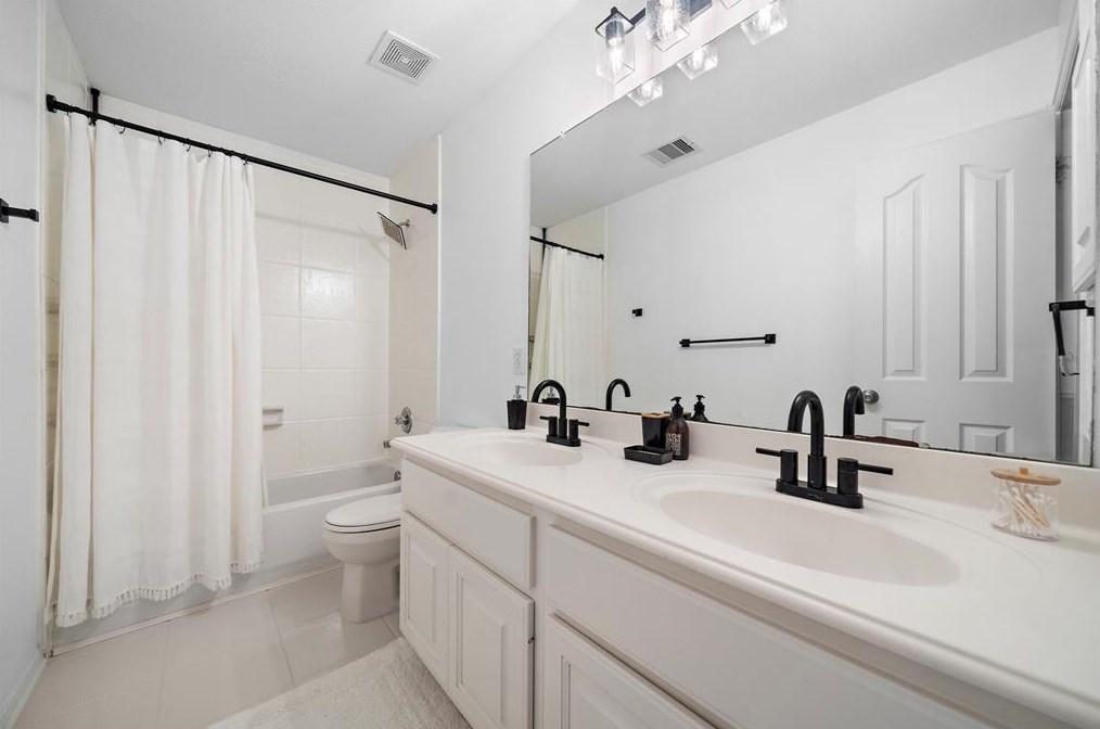 12202 Sienna Rosa, Houston TX 77041-6077 exterior