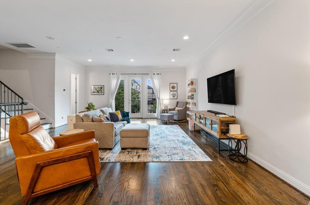 1512 Johnson St, Houston TX 77007-2916 exterior