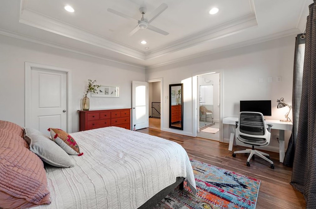 1512 Johnson St, Houston TX 77007-2916 exterior