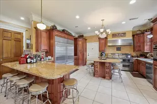 7510 Shadow Creek Dr, Beaumont, TX 77707 - Photo 12