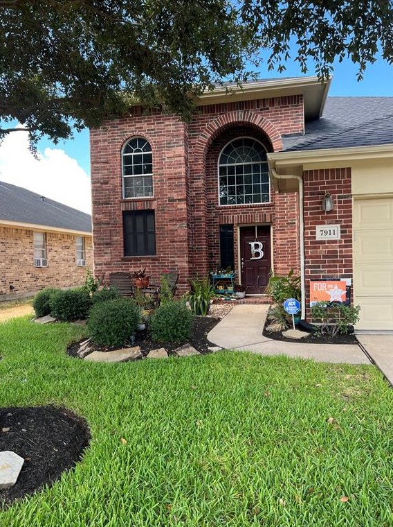 7911 Crystal Moon Dr, Houston, TX 77040