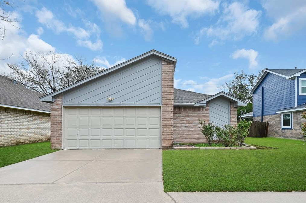 11630 Henley Dr, Houston, TX 77064
