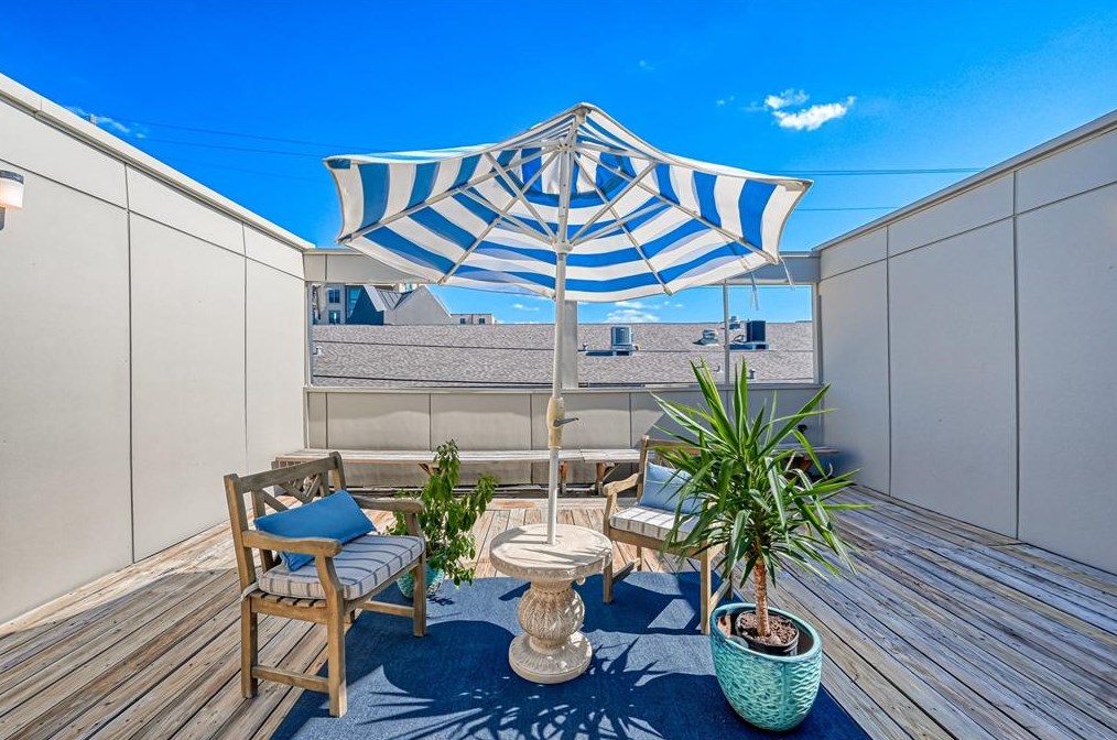 2321 Steel St, Houston TX  77098-5630 exterior