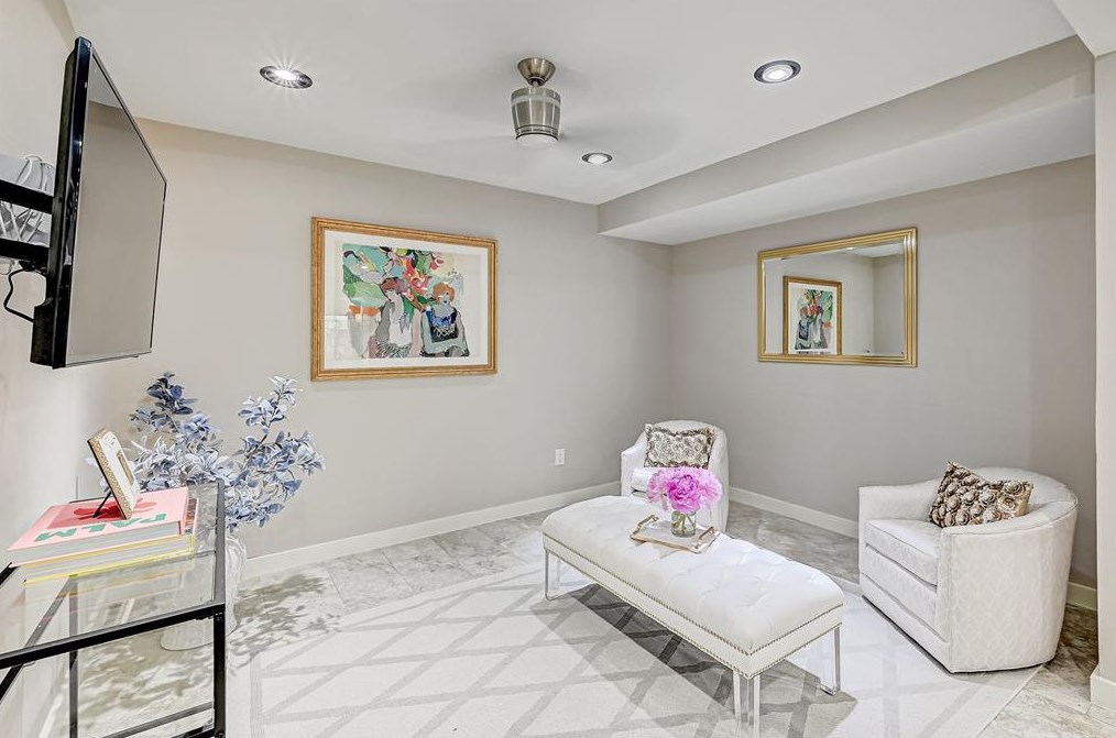 2321 Steel St, Houston TX  77098-5630 exterior