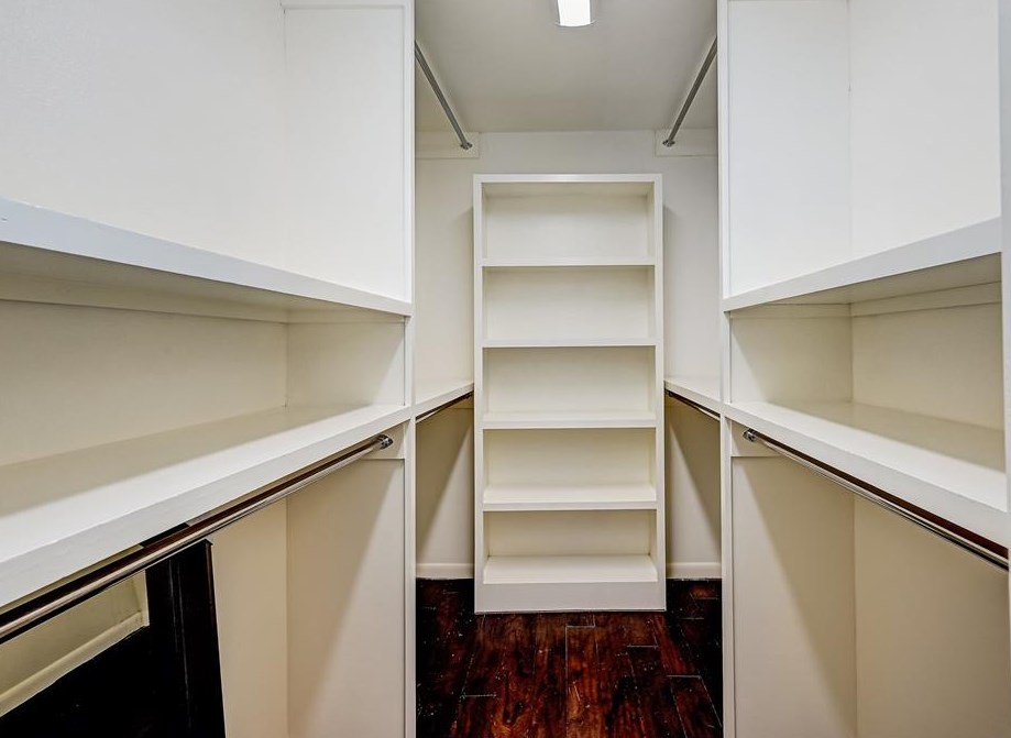 2321 Steel St, Houston TX  77098-5630 exterior