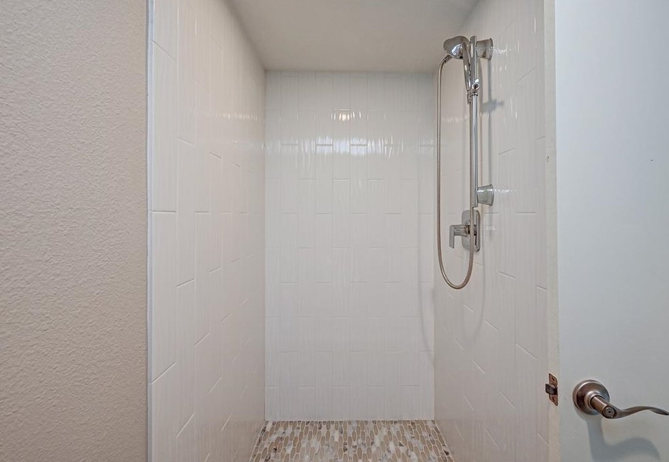 2321 Steel St, Houston TX  77098-5630 exterior