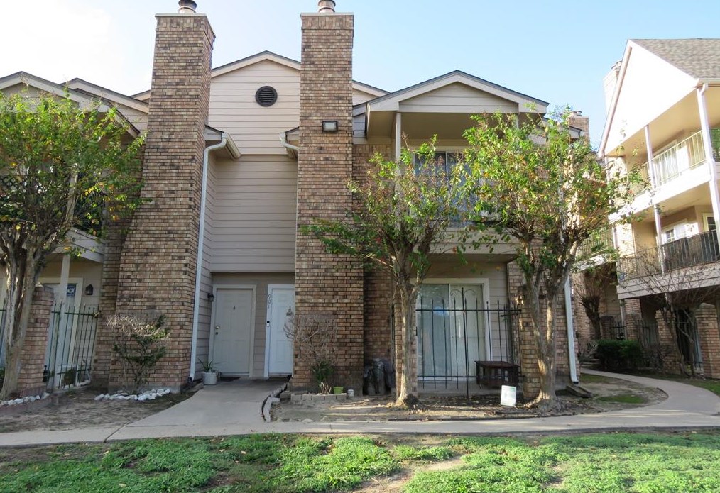 3770 Lovers Wood Ln Apt 901, Houston, TX 77014