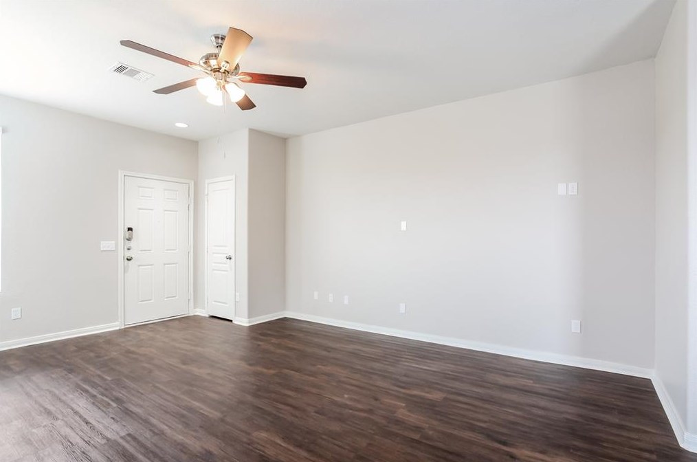 6627 Dayridge Ln, Houston TX  77048-5558 exterior