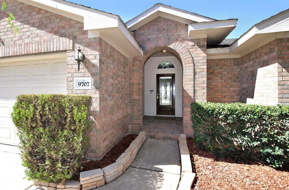 9707 Beckwood Post Dr, Houston, TX 77095