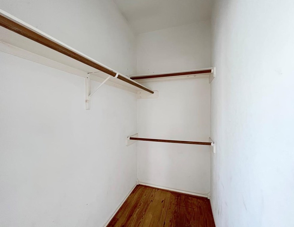 1111 Banks St, Houston TX  77006-6100 exterior