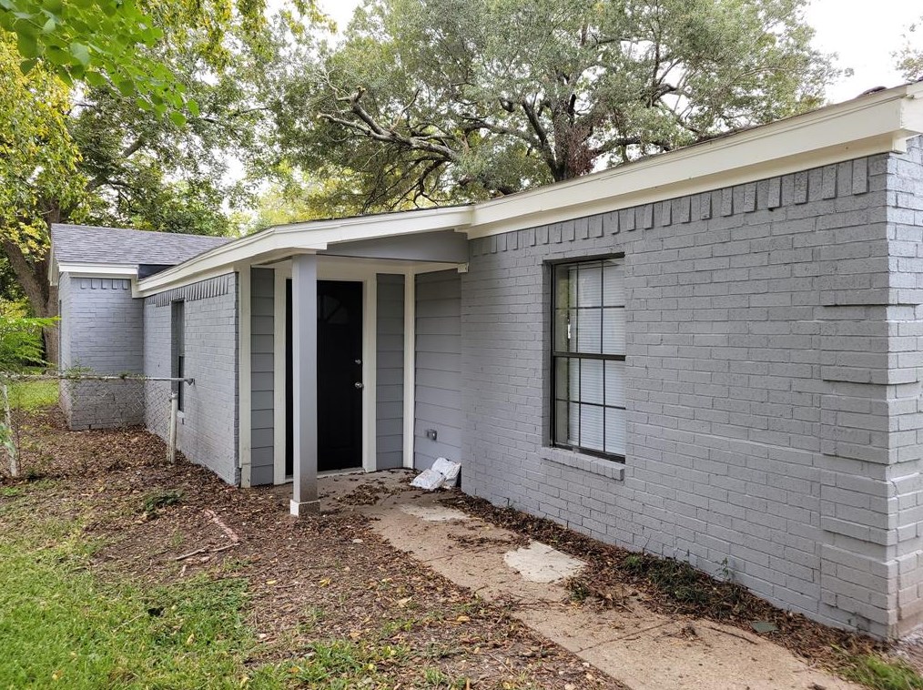7702 Moline St, Houston, TX 77087