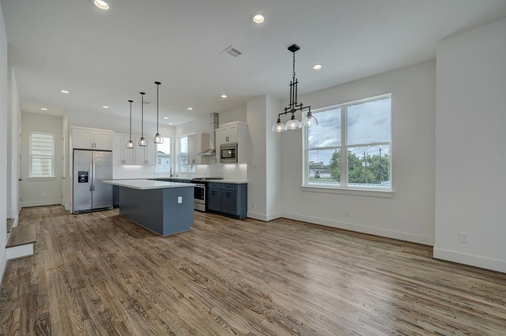 1537 W 24th St #a, Houston, TX 77008