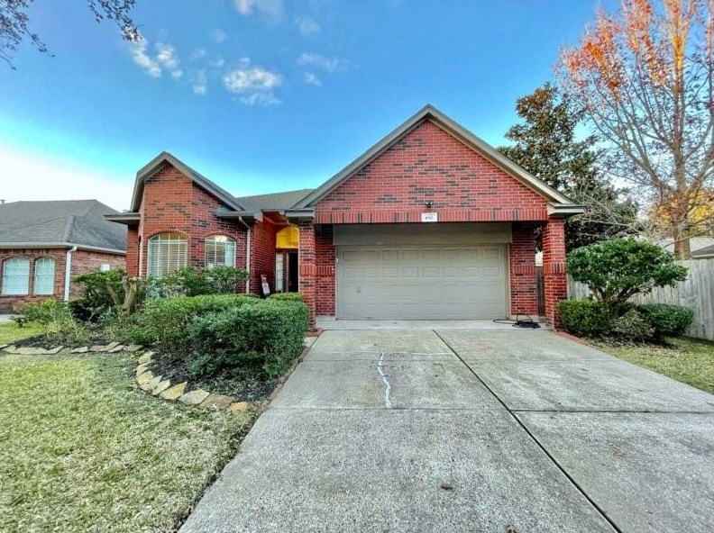 4911 Jaymar Dr, Sugar Land, TX 77479