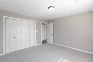 725 10th St, Dickinson, TX 77539 - Photo 12