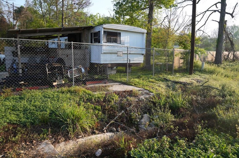 25837 Almarie Dr, Roman Forest TX 77357-6809 exterior