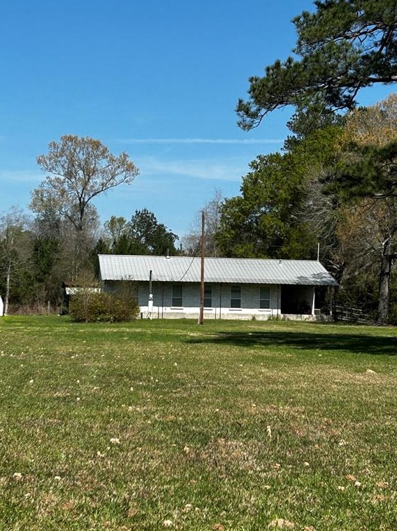 28427 May Rd, Patton, TX 77372-4724