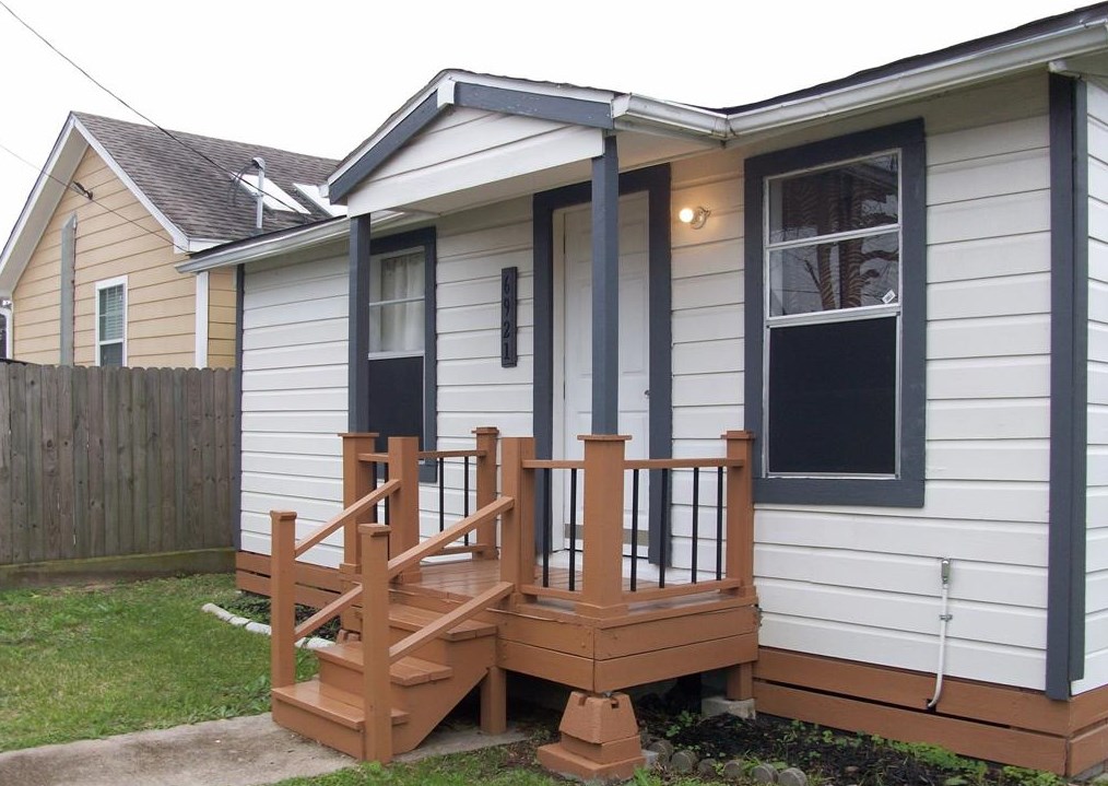 6921 Sealey St, Houston, TX 77091