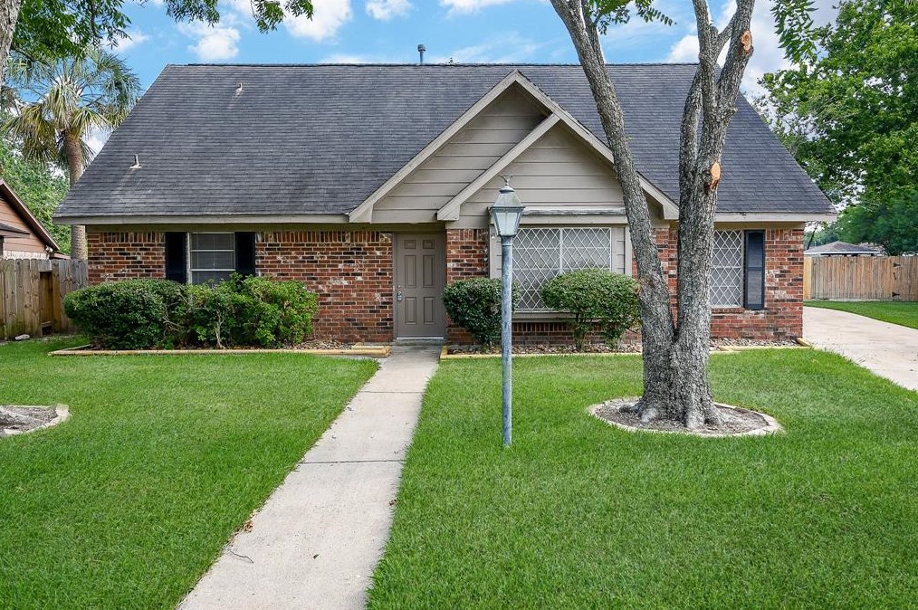 16631 Ben Ledi Dr, Houston, TX 77084-2720