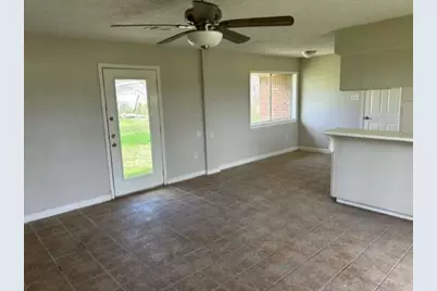 306 Tennyson Street, San Leon, TX 77539 - Photo 4