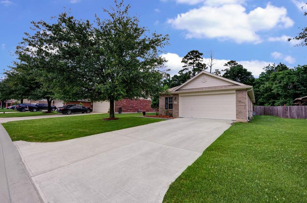 13043 Terrace Run Ln, Houston TX  77044-5553 exterior