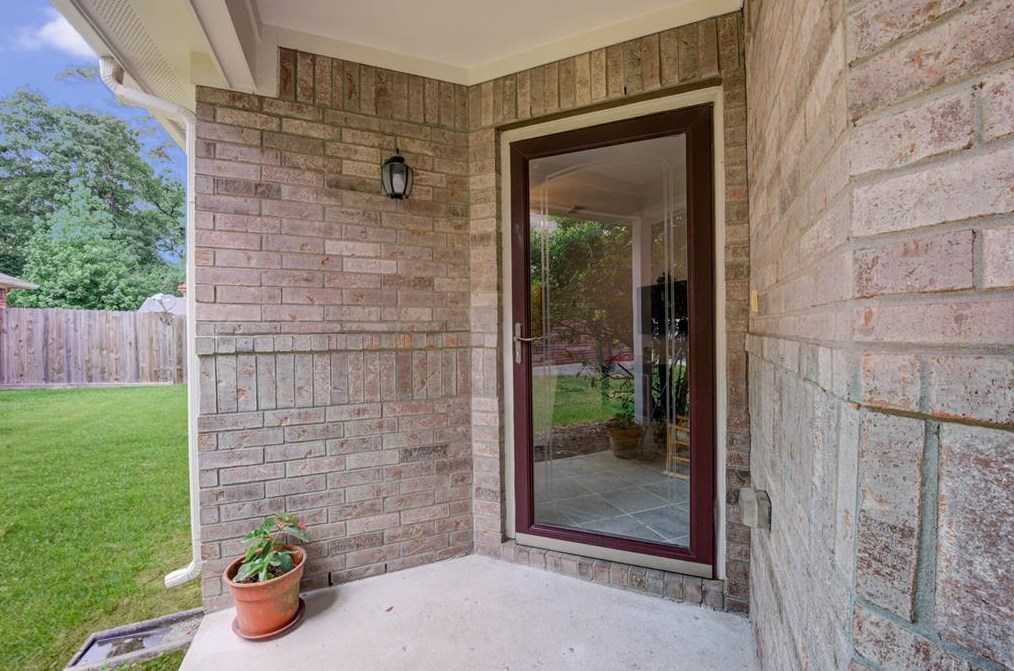 13043 Terrace Run Ln, Houston TX  77044-5553 exterior