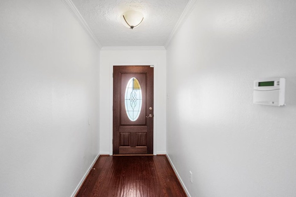 2226 Droxford Dr, Houston, TX 77008-3011
