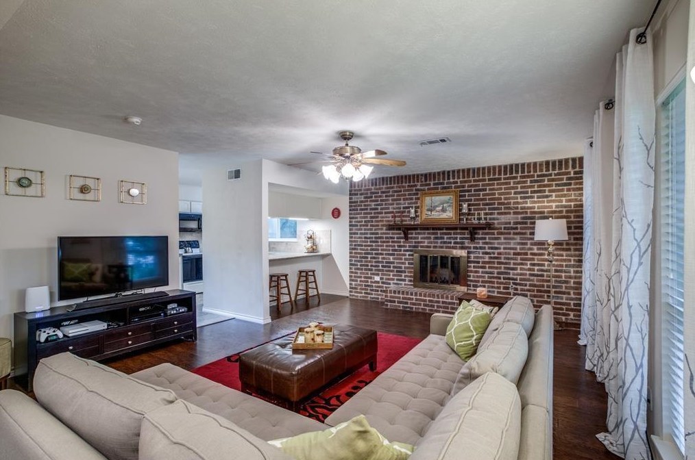 11011 Ellwood St, Spring TX  77380-4001 exterior