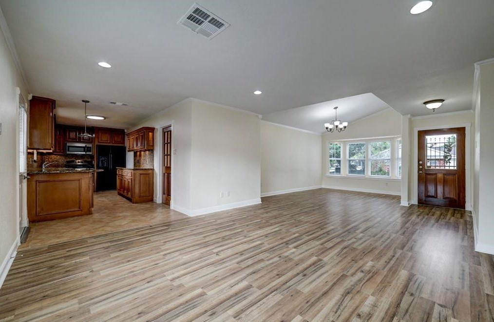7330 Tours St, Houston TX  77036-6418 exterior