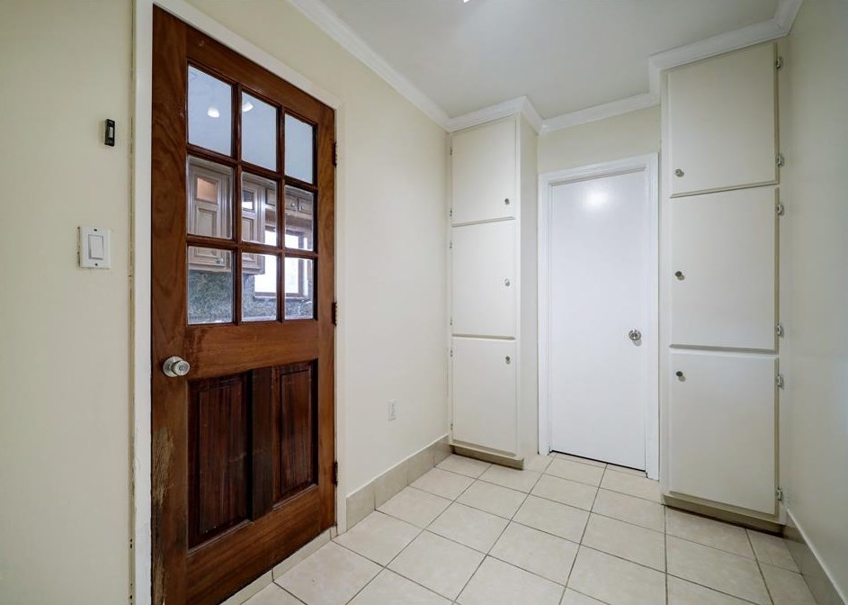 7330 Tours St, Houston TX  77036-6418 exterior
