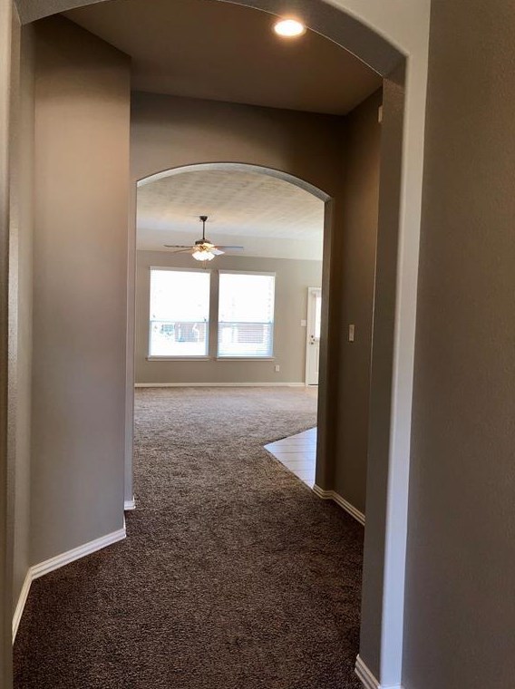 62 Hallmark Dr, Conroe, TX 77304