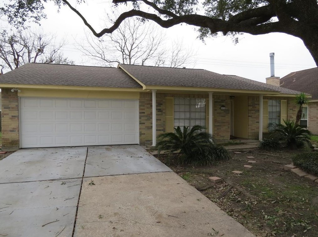 4010 Filmore Ln, Deer Park, TX 77536