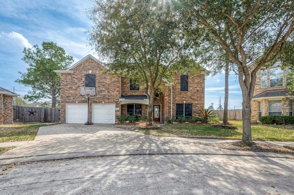 16603 Barrett Post Ln, Houston, TX 77095-5522