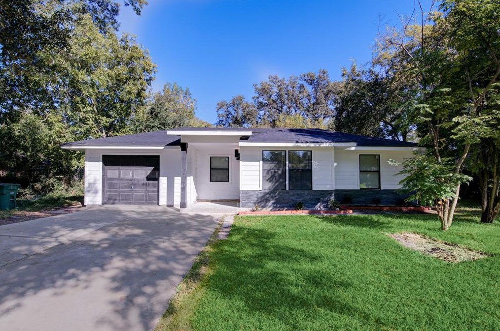 5914 Carew St, Houston TX  77074-7715 exterior