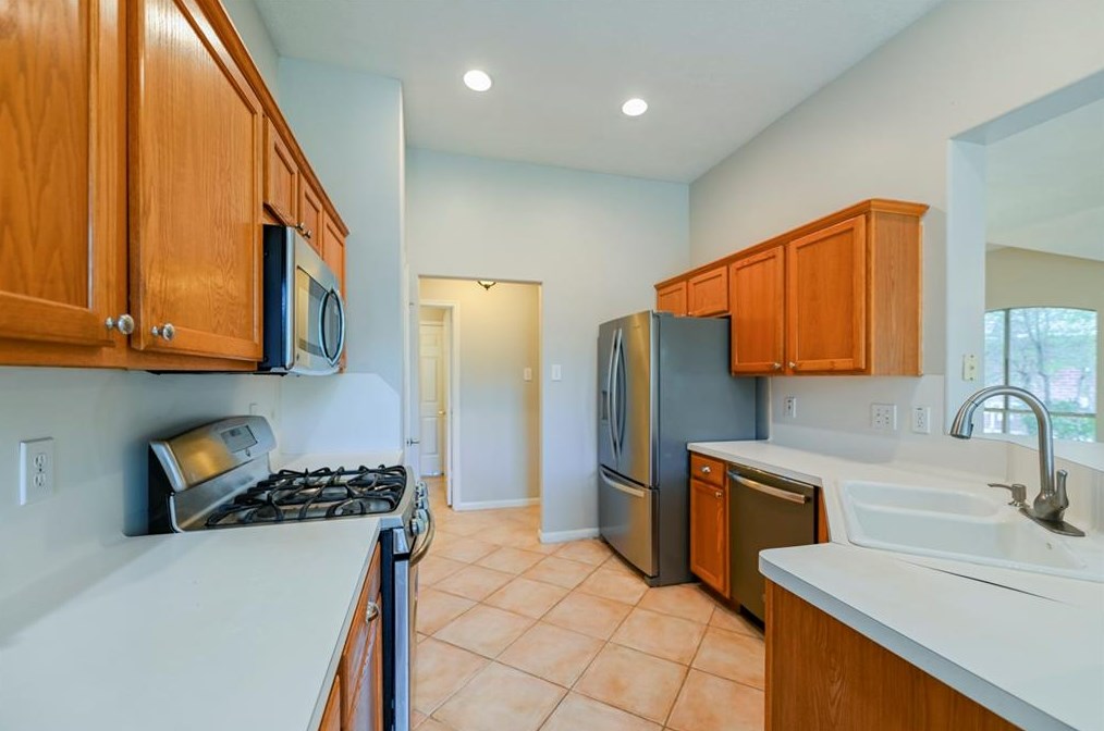 8822 Sherina Park Dr, Houston, TX 77095-5712