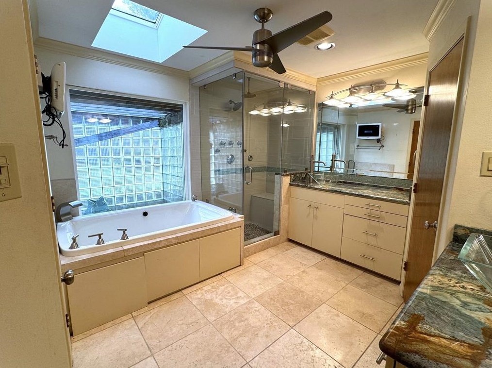 5747 Jackwood, Houston TX  77074-7737 exterior