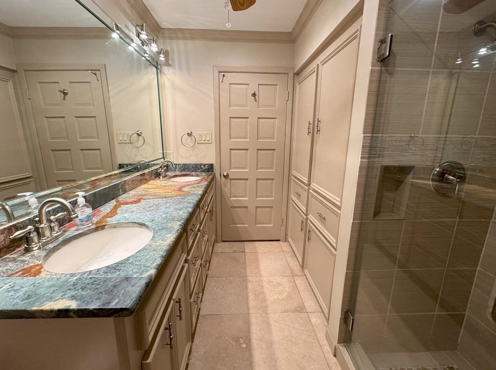 5747 Jackwood, Houston TX  77074-7737 exterior