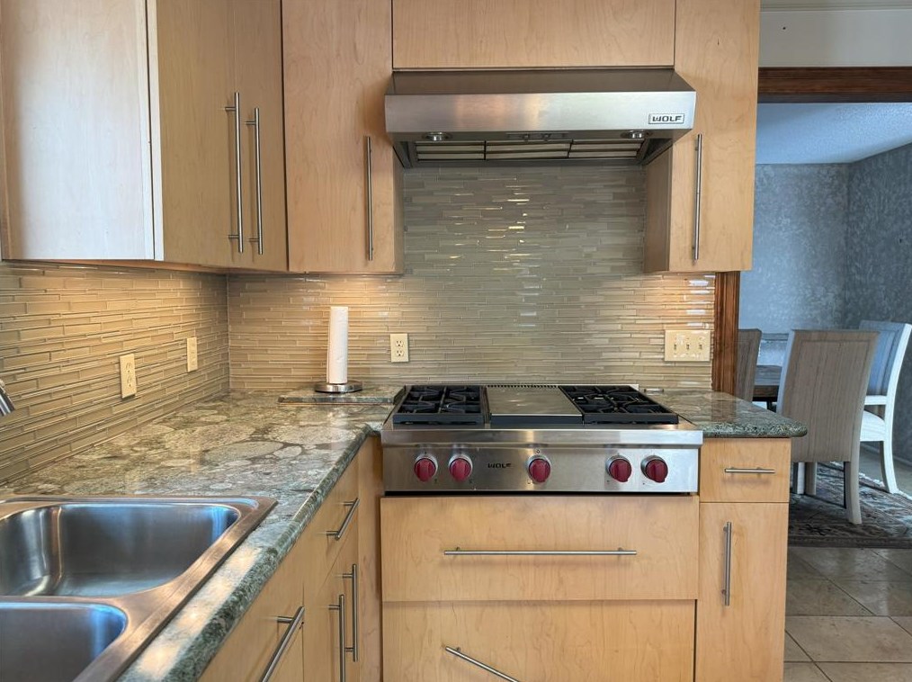 5747 Jackwood St, Houston TX  77096-1107 exterior