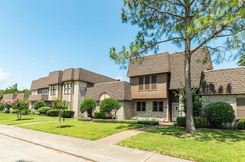 54 Bachelor Button St, Richwood, TX 77566-5541