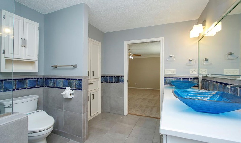 3815 Stillview Dr, Houston TX  77068-2917 exterior