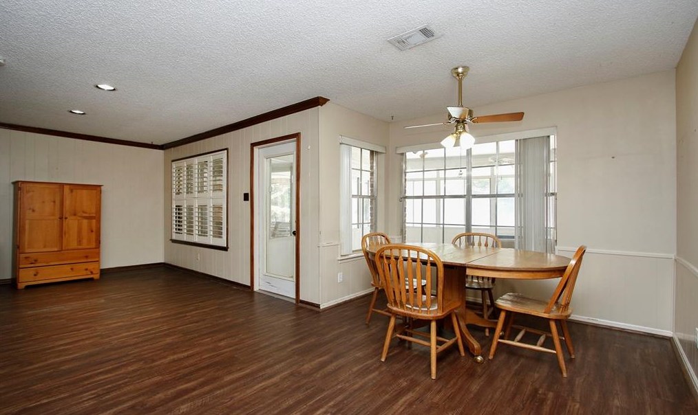 3815 Stillview Dr, Houston TX  77068-2917 exterior