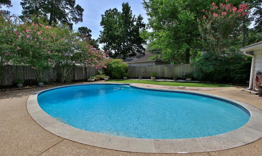 3815 Stillview Dr, Houston TX  77068-2917 exterior